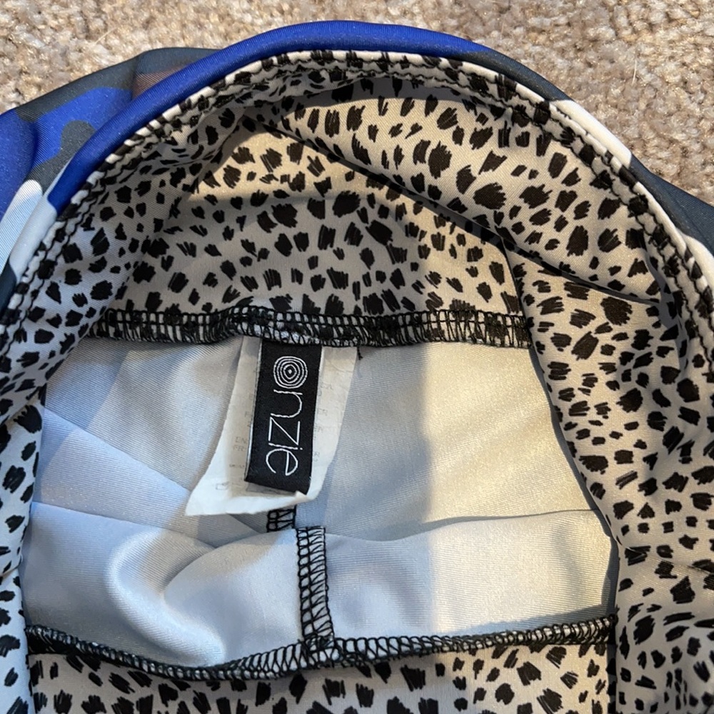 Onzie Camo Leggings - Picture 2 of 3